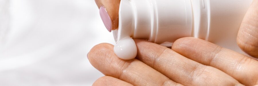 What is YOUR Skin Absorbing? The EWG “Skin Deep” Toxicity Guide