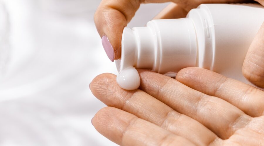 What is YOUR Skin Absorbing? The EWG “Skin Deep” Toxicity Guide